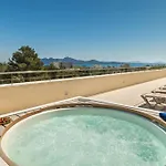 Villa Marvelo *