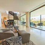 Villa Marvelo